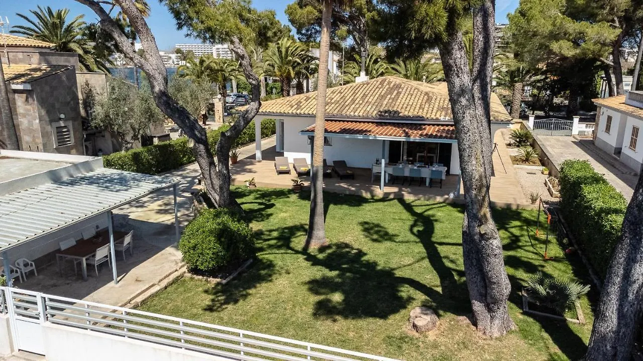 Holiday home Chalet Del Llac By Homevillas360 Alcudia