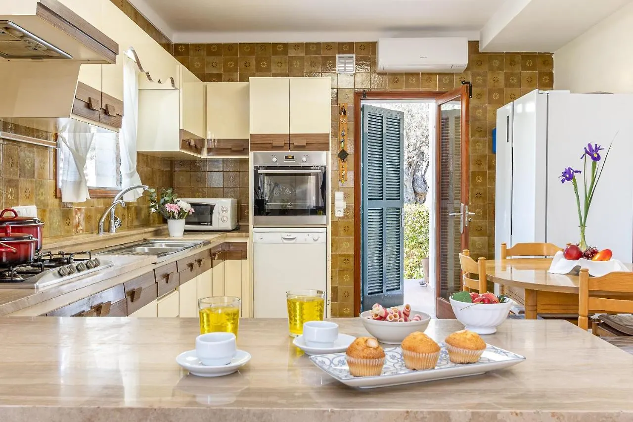 Chalet Del Llac By Homevillas360 Alcudia  Holiday home Alcudia (Mallorca)